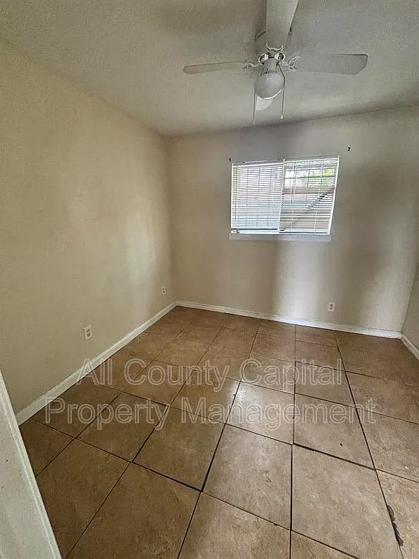 2 bed, 2.0 bath, 1200 sqft, $695 — Photo 3
