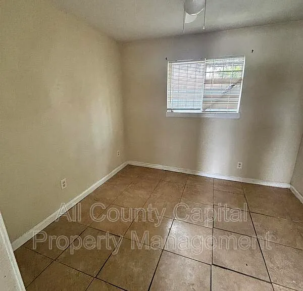 1204 Bundrant Dr #A — Photo 2