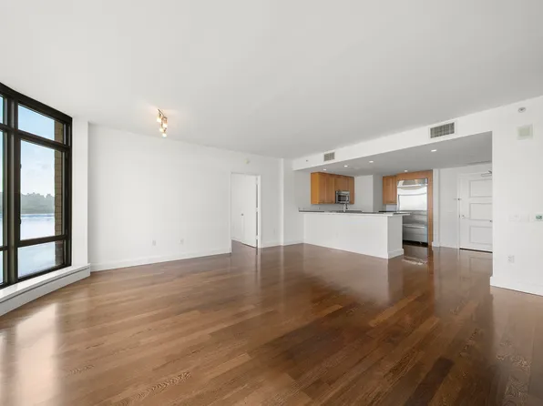 8100 River Road image 9 of 17