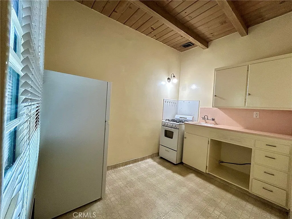 Studio, 331 sqft, $1,500 — Photo 4