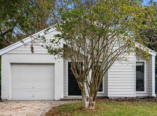 8563 Goldeneye Ln, Jacksonville, FL 32217