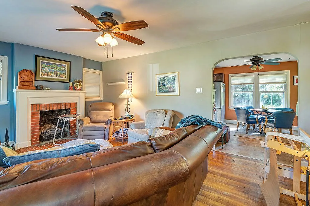 26 Grandview Place — Photo 2