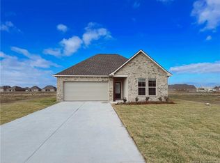 7950 Lecompte Towne, Iowa, LA 70647