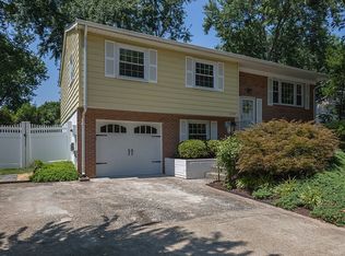 13224 Kurtz Rd, Woodbridge, VA 22193