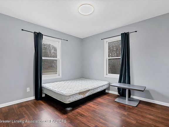5th image of 1311 W Saginaw St