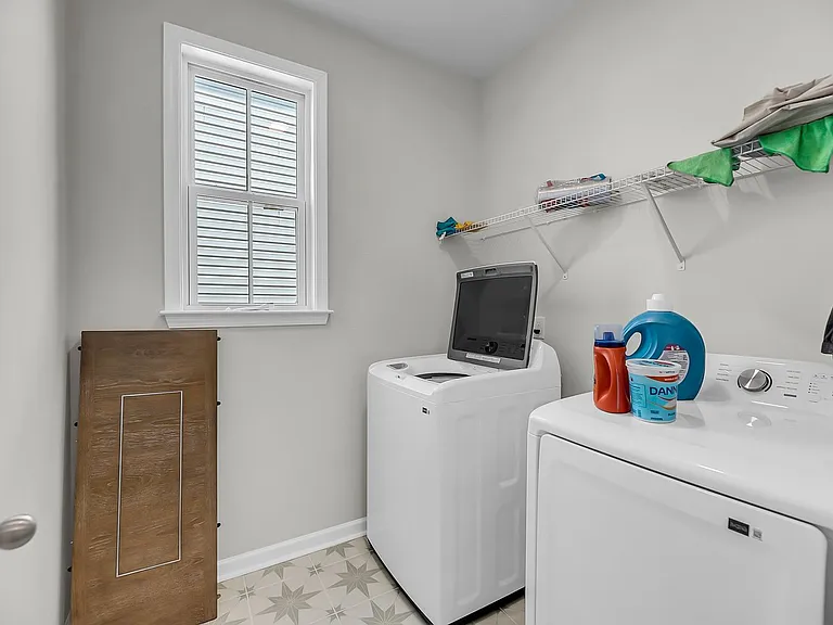 8713 Revival Rd — Photo 16