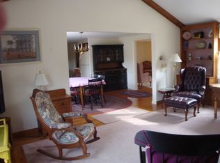 51 Saint George Ct, Warwick, RI 02888