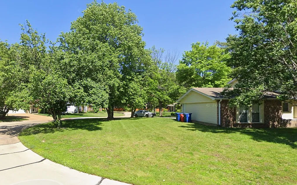 4 bed, 2.5 bath, 2222 sqft, $3,375 — Photo 2