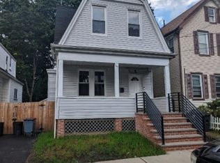 37 Cummings St, Irvington, NJ 07111
