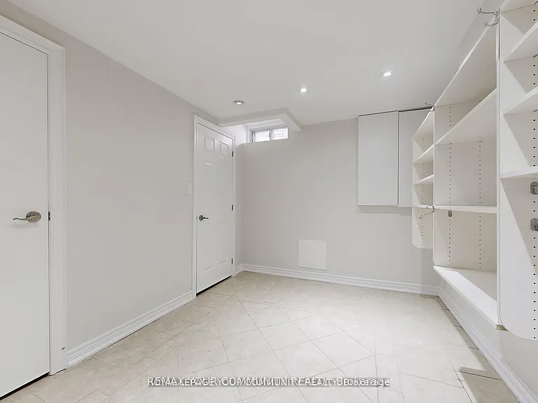 52 Eleanor Cir #LOWER — Photo 26