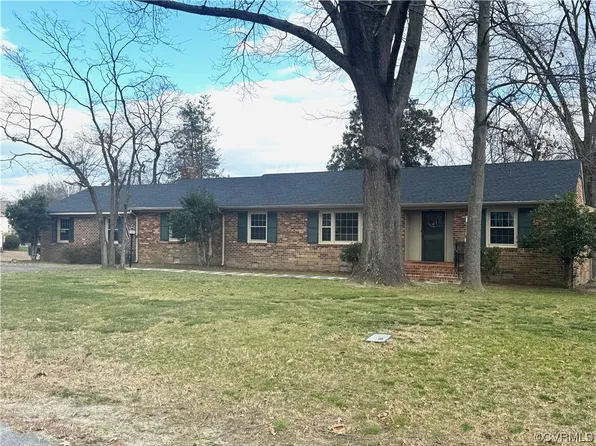 10901 Weybridge Rd, Chester, VA 23831