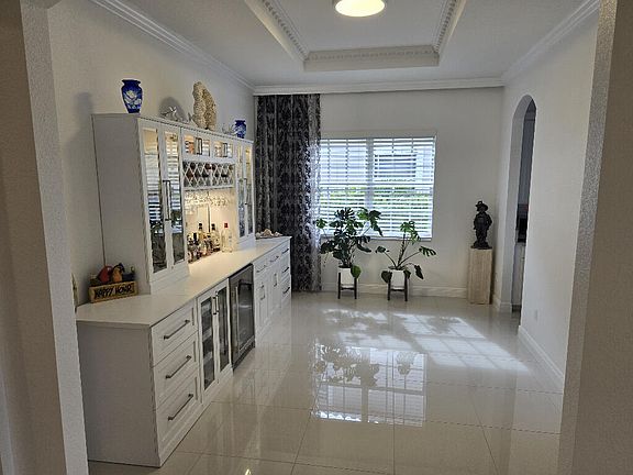4th image of 10311 Peninsula Place