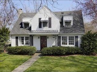 1205 Cambridge Dr, Kalamazoo, MI 49001