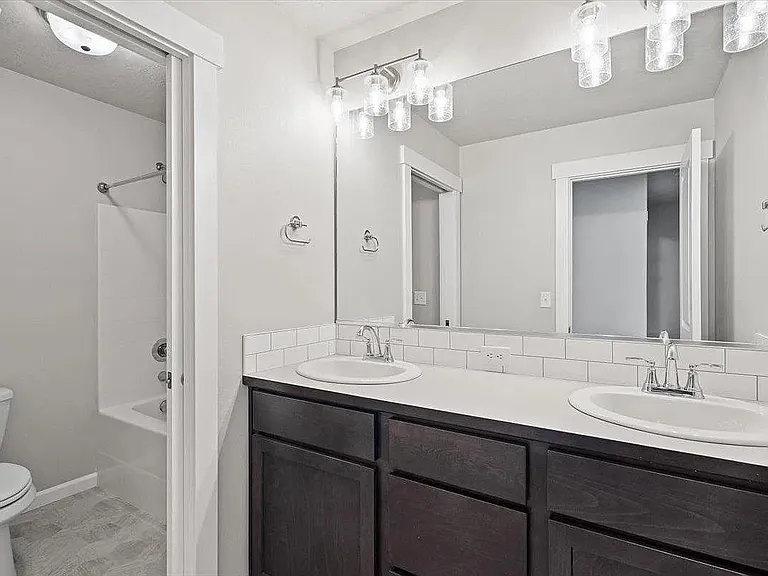 1229 S Greenacres Ct — Photo 29