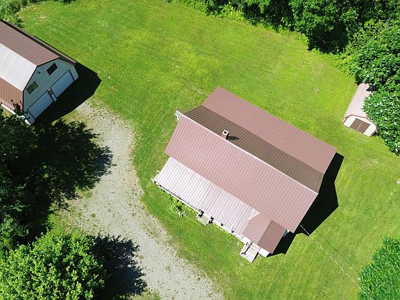 2nd image of 178 Irish Settlement Road