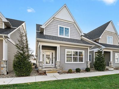 1253 Echoes Cir, South Bend, IN, 46617