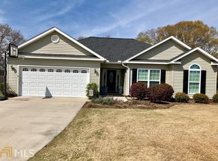 136 Sandalwood Cir, Statesboro, GA 30458