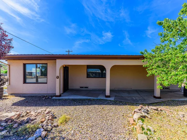 126 E APACHE Street, Huachuca City, AZ 85616