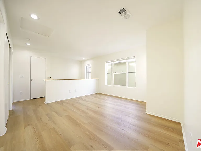 121 Cancion Way #121 — Photo 40