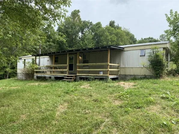 1506 Campground Rd, Clarkrange, TN 38553
