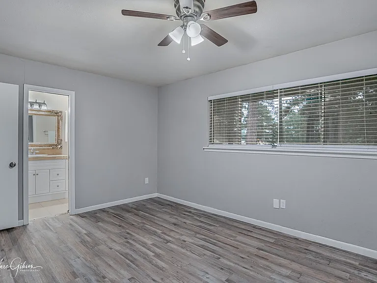 821 Princeton Rd — Photo 10