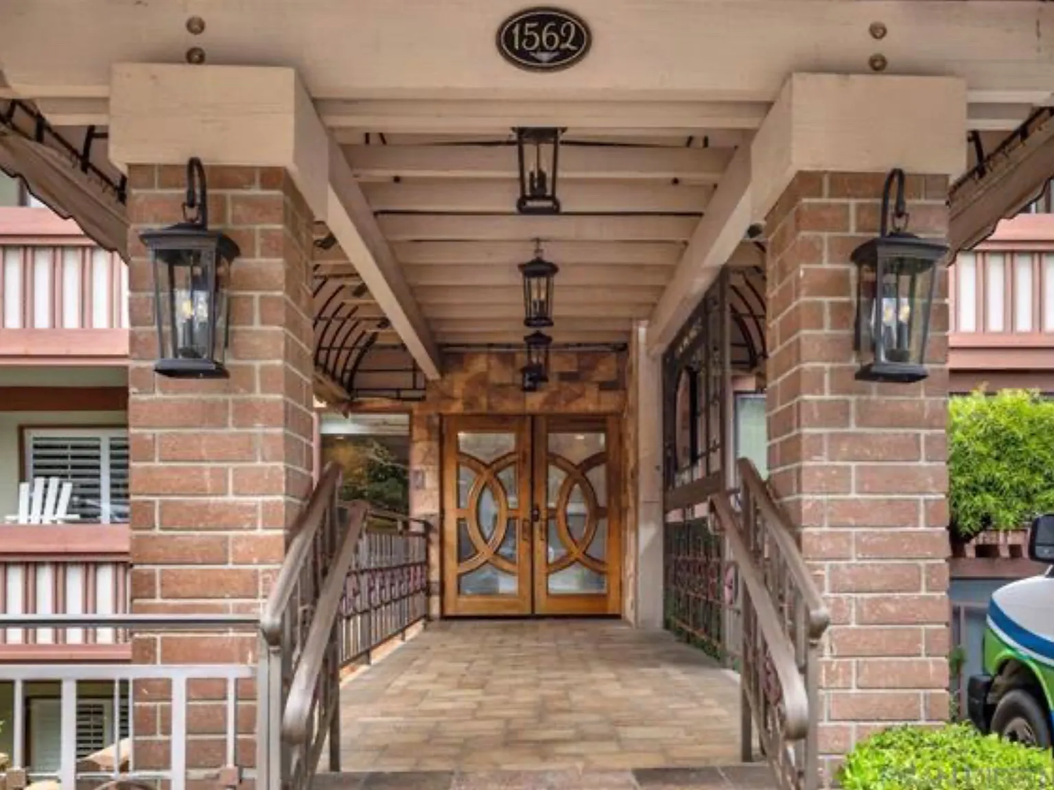 1562 Camino Del Mar — Photo 2