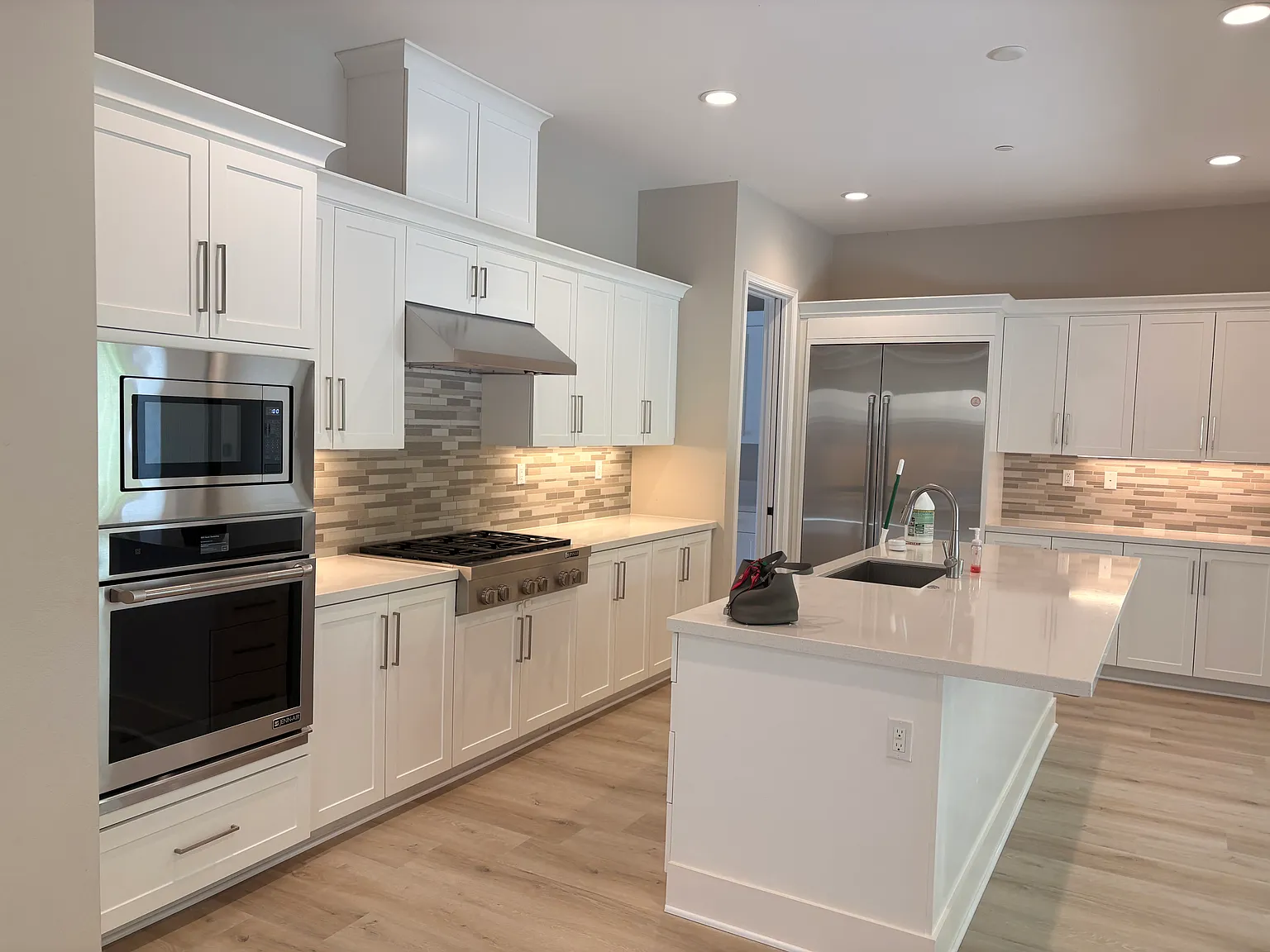 5 bed, 5.5 bath, 3489 sqft, $1,700 — Photo 3