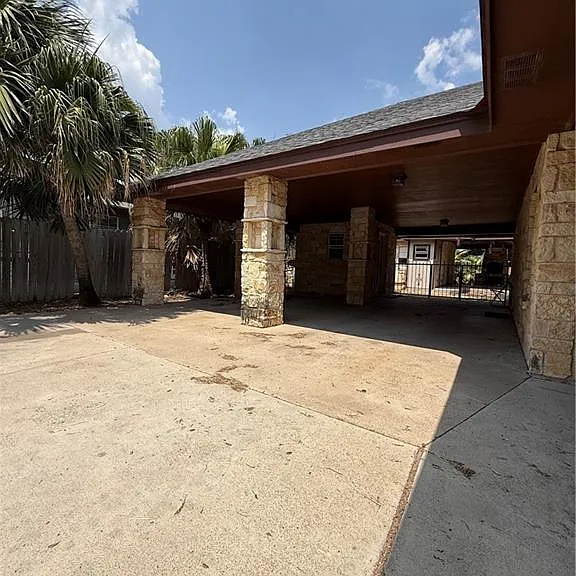 1005 E Sprague St — Photo 12