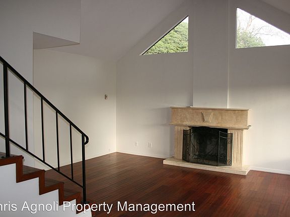 2nd image of 4694 Calle Reina