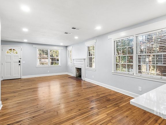 3rd image of 1711 E 31st Street
