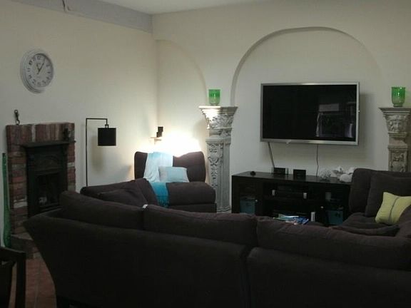 3rd image of 118 High Ave #1C