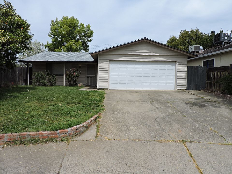 1st image of 236 Brady Ct