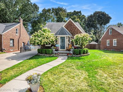 95 High St, Mount Clemens, MI, 48043