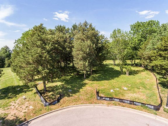 4th image of 9008 Pointe Cross Ln
