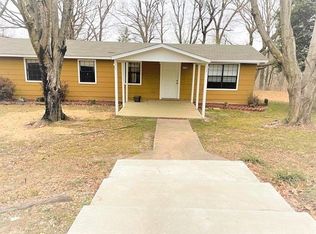 2413 Standley Dr, Fayetteville, AR 72704