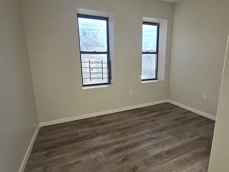 383 Avon Ave #R2 — Photo 8