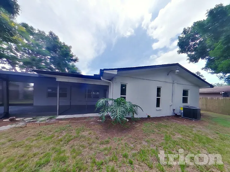 7515 Winging Way Dr — Photo 15
