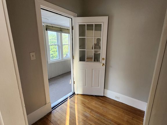 2nd image of 76 Abbott Ave Floor 2