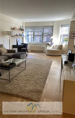 Rented by Medow Property | media 8