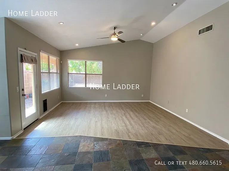 4723 E Weaver Rd — Photo 10