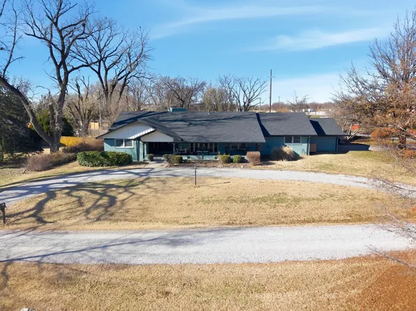 501 S Springlake Ln, Wichita, KS 67230