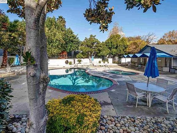 4th image of 9085 Alcosta Blvd APT 378