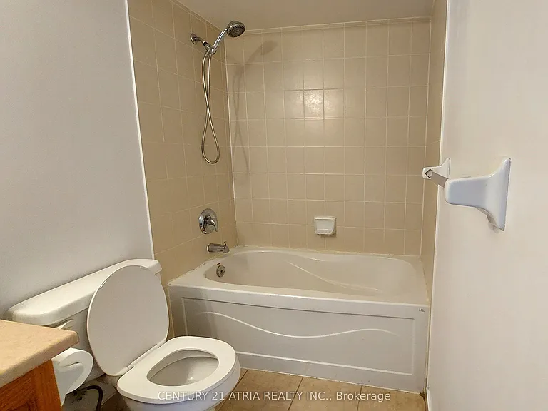 68 Grangeway Ave #808 — Photo 7
