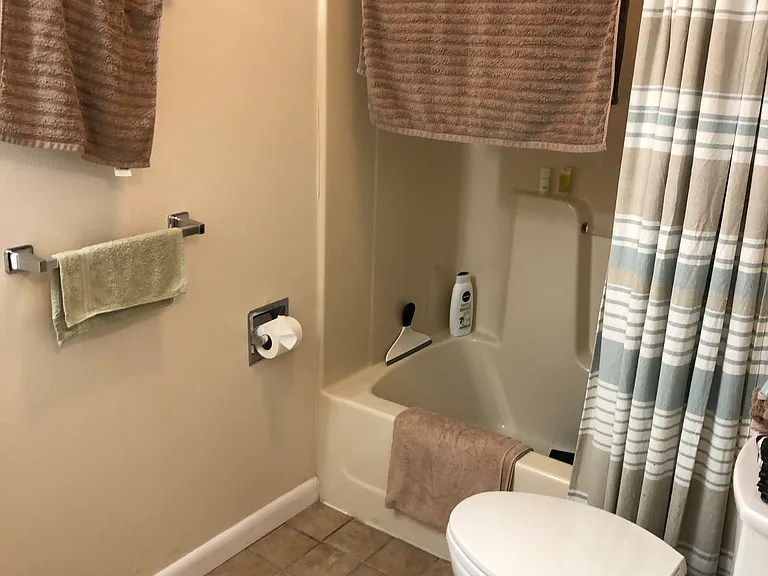 4640 Shelburne Rd #A — Photo 4