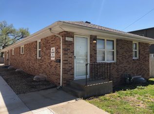 2022 SW McAlister Ave, Topeka, KS 66604