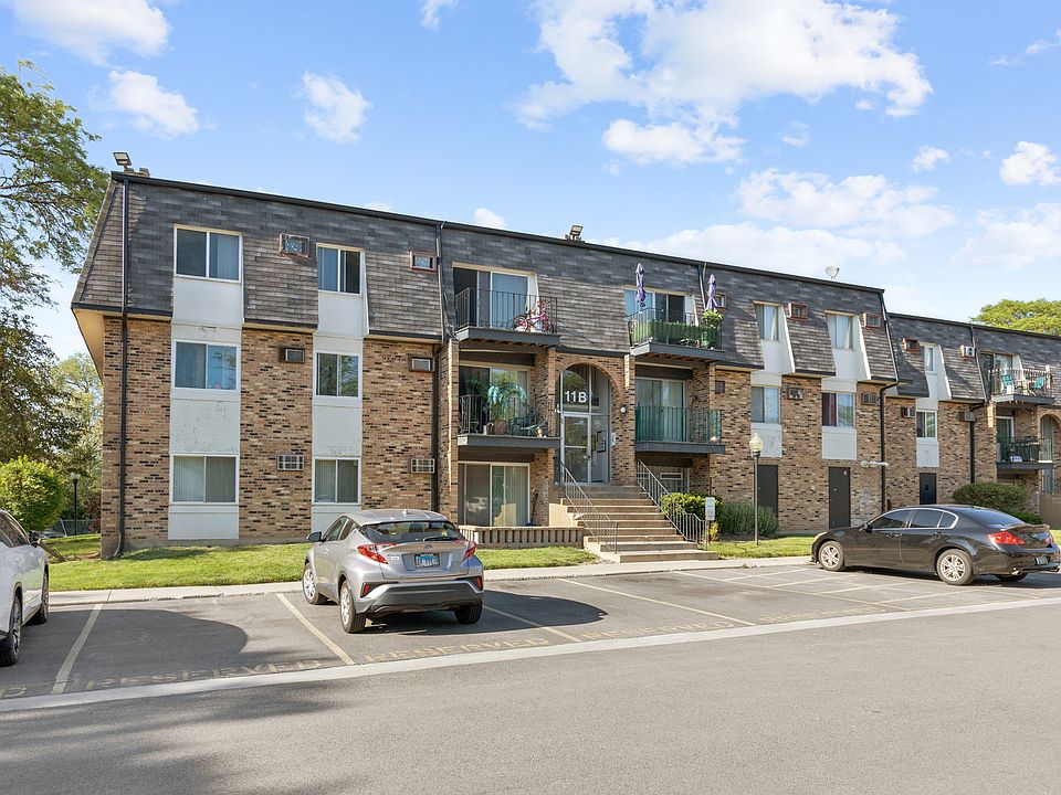 1st image of 11 E Dundee Quarter Dr #101
