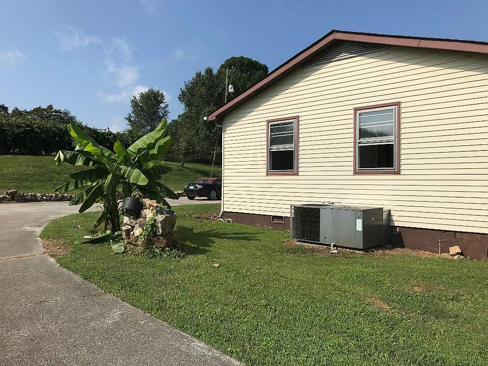 2nd image of 8641 Greenwell Rd