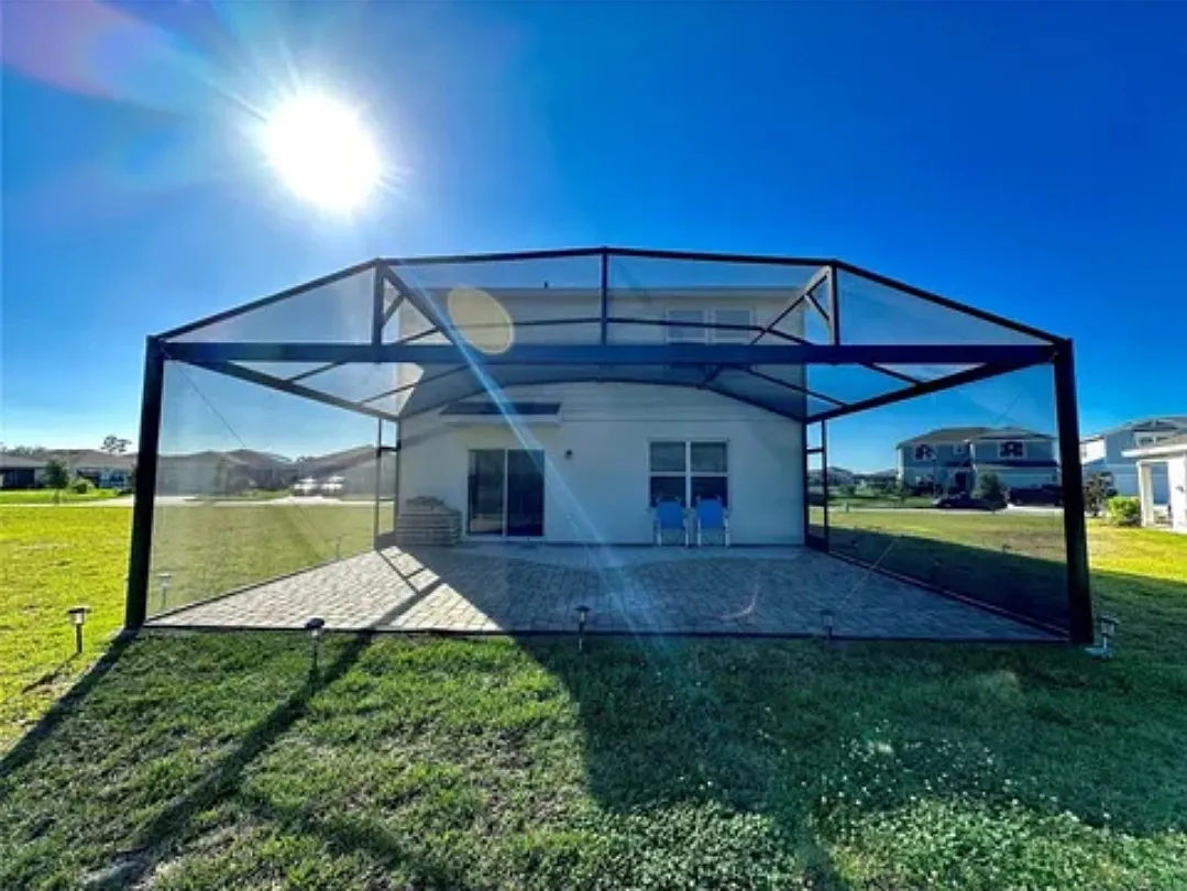 4 bed, 2100 sqft, $2,500 — Photo 2