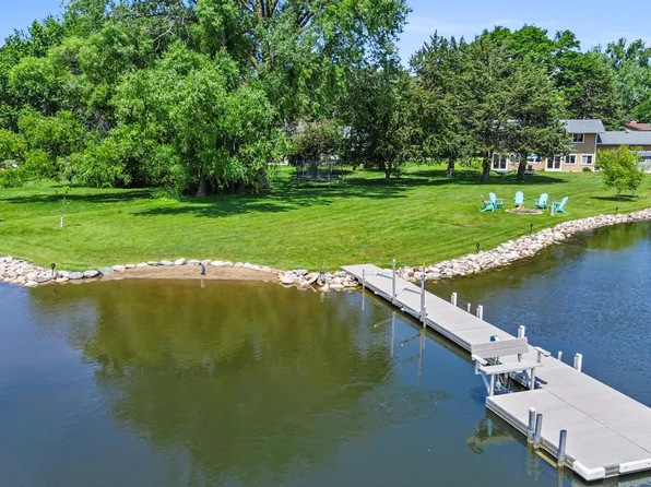 12329 W Timber Ln, Maple Grove, MN 55369