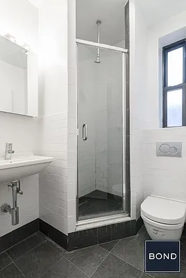 Rented by Bond New York | media 9